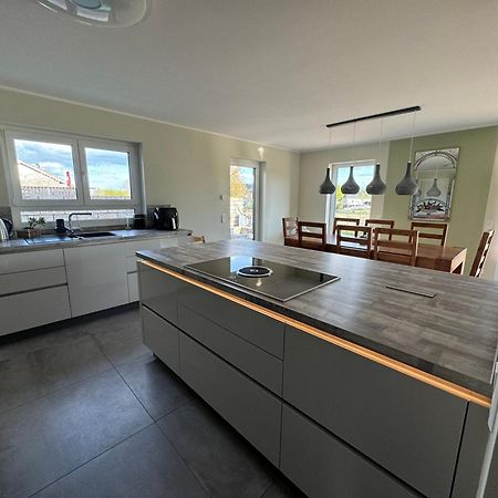 Modernes Ferienhaus In Uedersdorf Екстериор снимка
