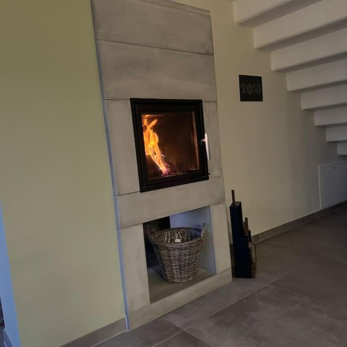 Modernes Ferienhaus In Uedersdorf Екстериор снимка